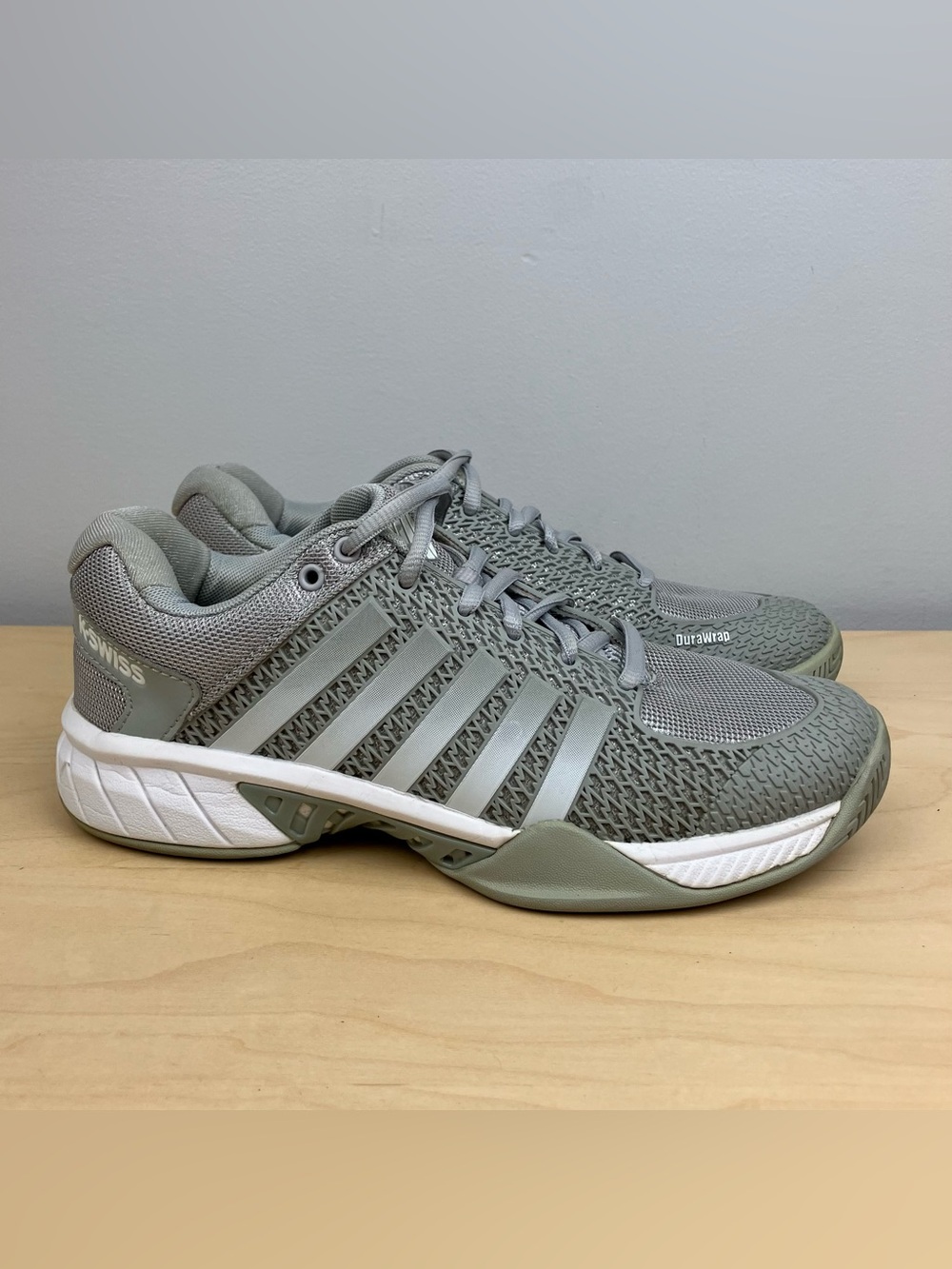 K-Swiss Women’s Size 7.0 Express Light Pickleball Court Shoes Gray & White